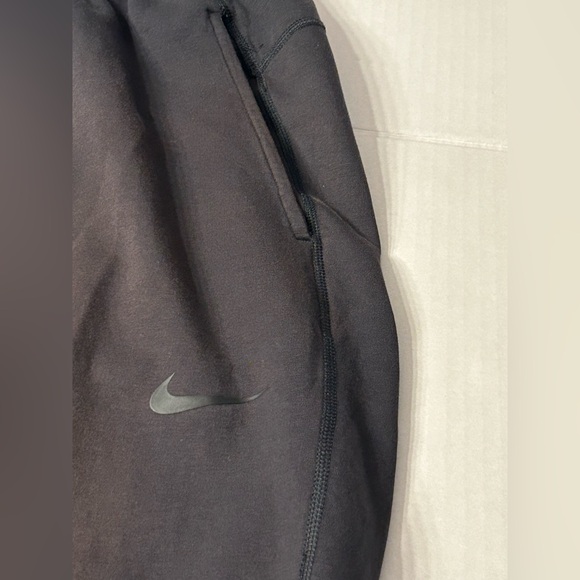 Nike BV4032 Men’s Large Black Dri-Fit Knit Jogger Yoga Pant Standard Fit - Picture 2 of 6
